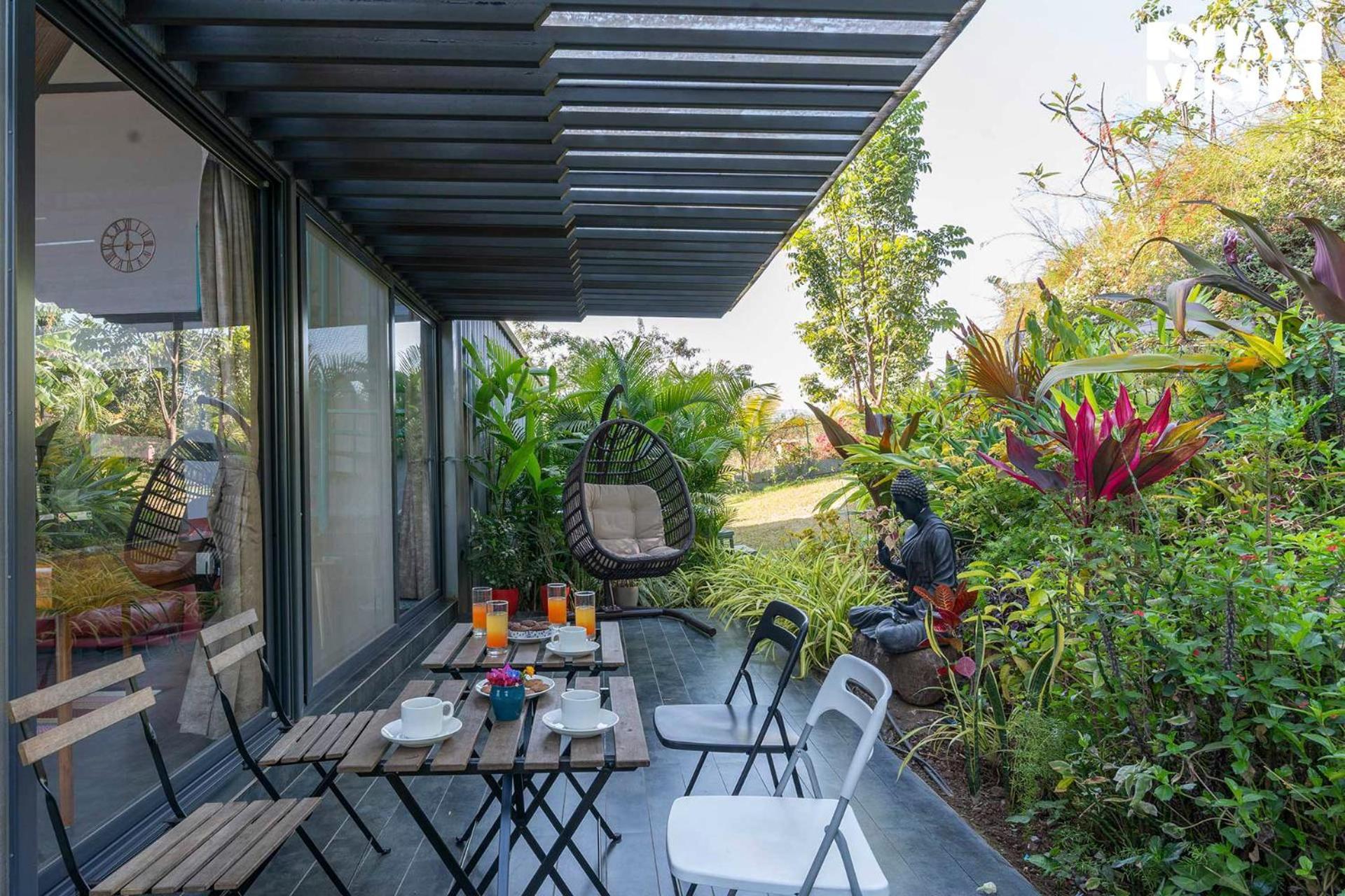 Stayvista'S Celeste Villa - Hill-View Retreat With Infinity Pool Насик Экстерьер фото